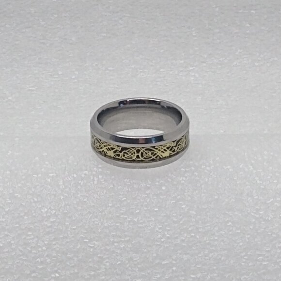 Celtic Dragon Gold Knot On Black Resin Inlay Ring Siz 8.25 Width 8mm Unisex NWOT - Picture 4 of 6